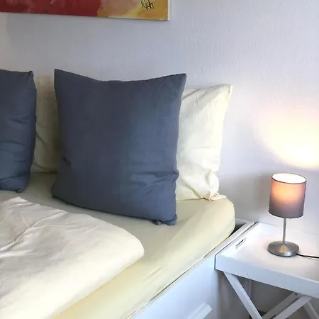 Rum i privatbostad Mida Gaestehaus